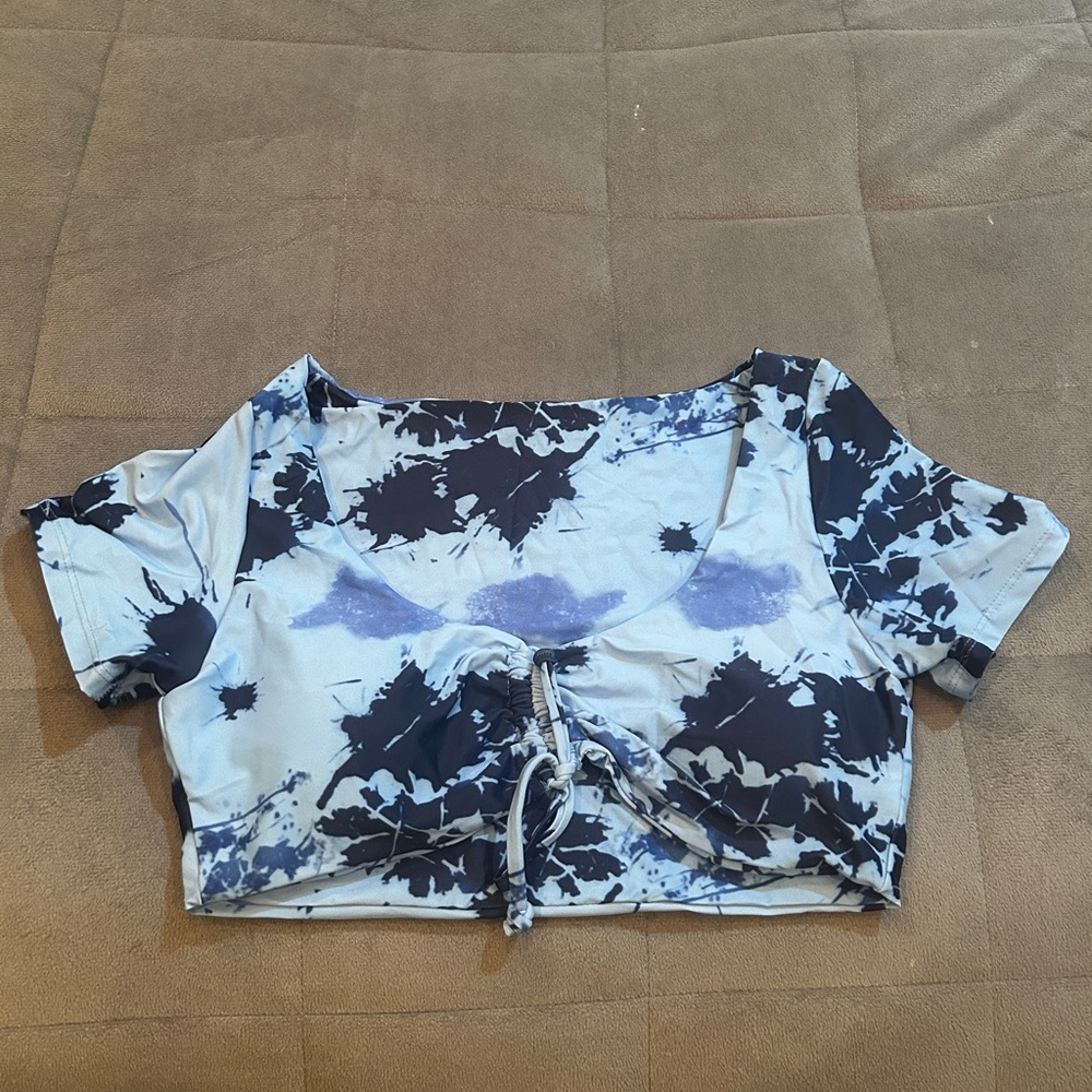 Sunny Bunny Blue Tie-Dye Ruched Crop Top – Beachy Swim Style (S)